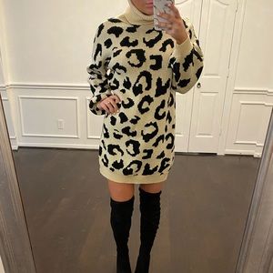 Leopard sweater dress !